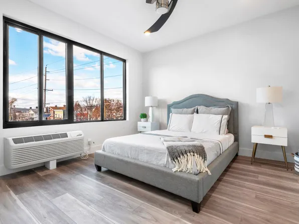 271 Sip Avenue image 13 of 19