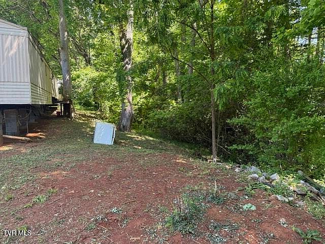 2nd image of 188 Davis Hollow Rd