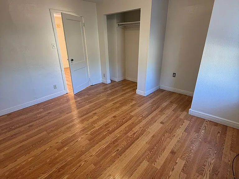 1001 Silverleaf Ave — Photo 8