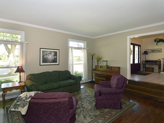 5th image of 1627 S Fernandez Ave