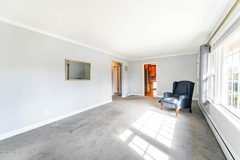 4th image of 50 Latham Ridge Road