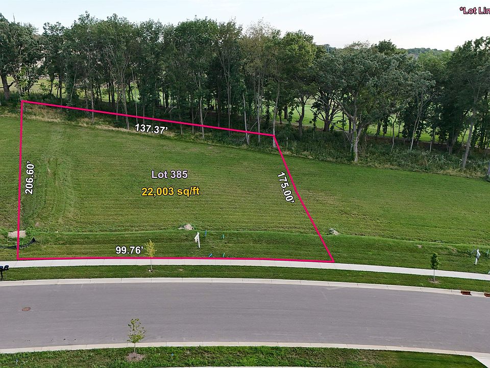 2nd image of L385 Interlachen Ave