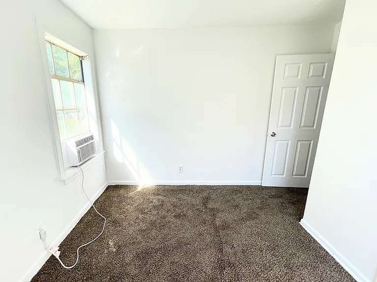 1408 SE 12th St — Photo 6