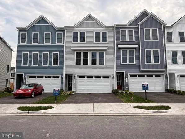 135 Heyford Dr, Stephenson, VA 22656