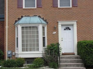 470 Colonial Ridge Ln, Arnold, MD 21012