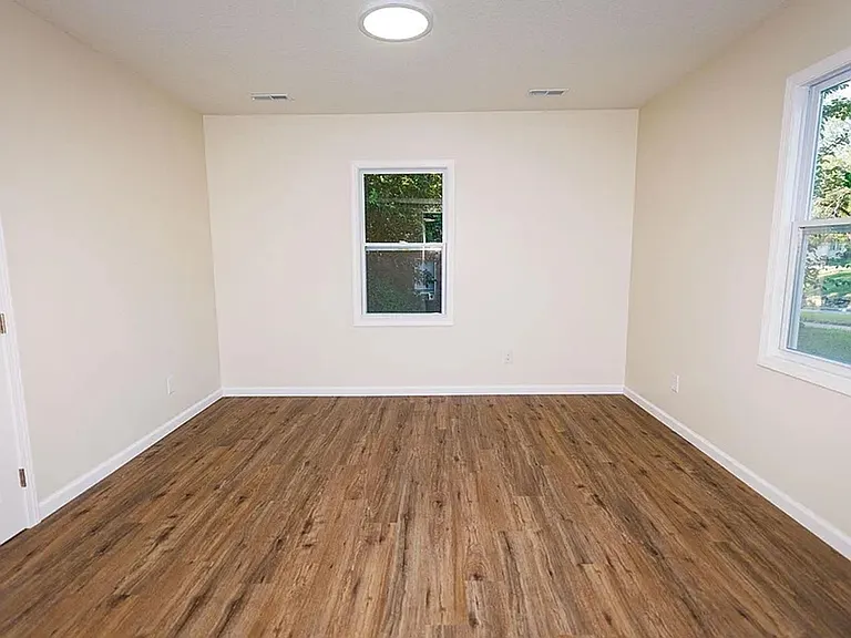 2409 SW Fillmore St — Photo 18