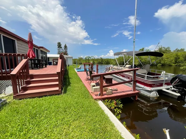 614 Riverview Dr, Ellenton, FL 34222