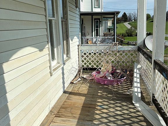 5th image of 29 Buffalo Rd N