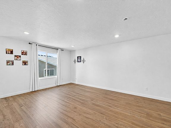 4th image of 8580 W Bowie Dr