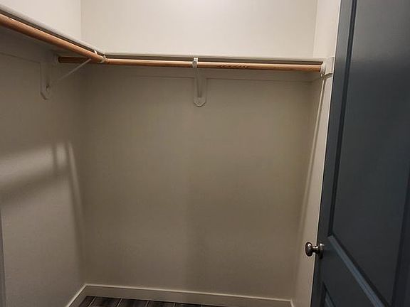 5th image of 15018 Mahogany Ct