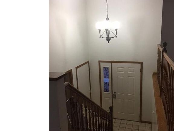 3rd image of 7925 Bryant Ct