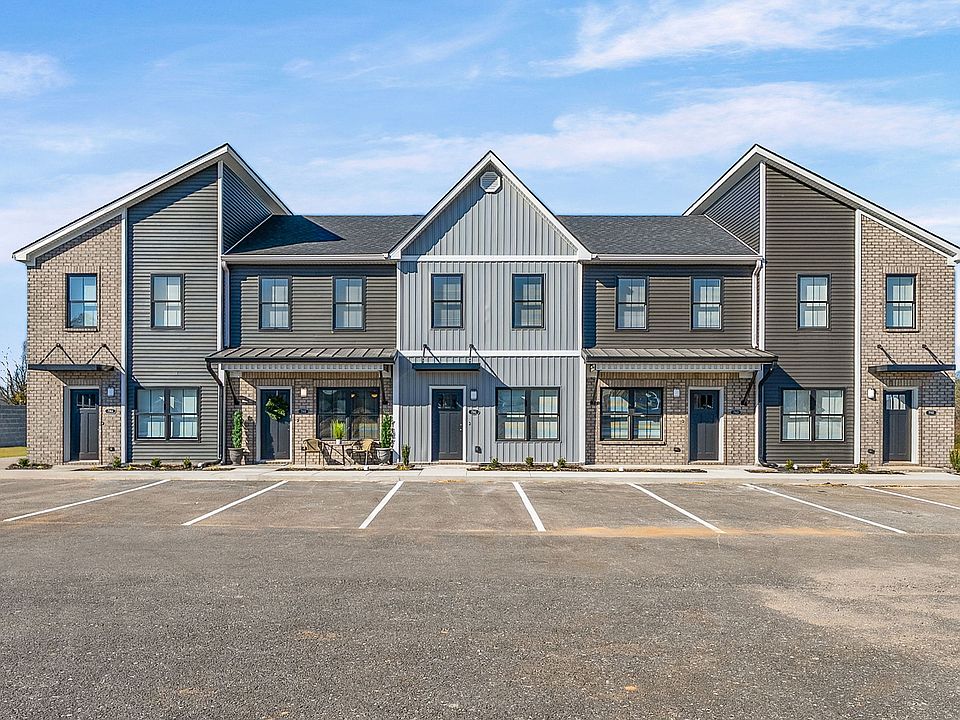 1st image of 710 Sivley Rd