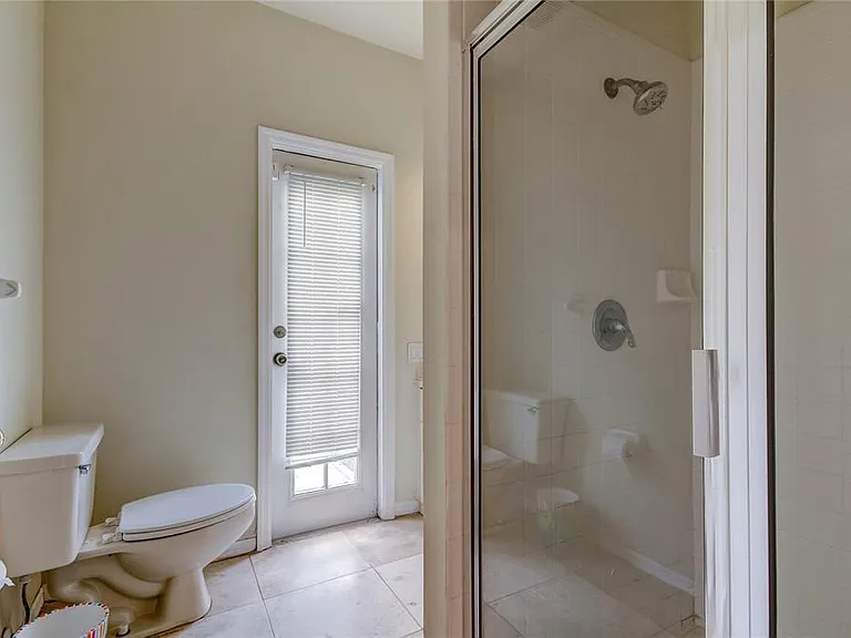 9401 Woodbay Dr — Photo 20