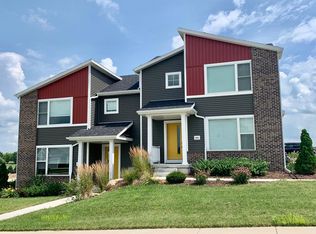 1069 Siena Dr, Verona, WI 53593