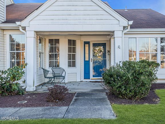 5th image of 1145 B Thornbury Lane