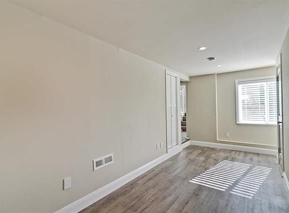 5th image of 71 Lake Vista Ave #1