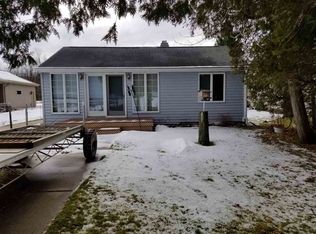 W5792 Cedar Ave, Shawano, WI 54166