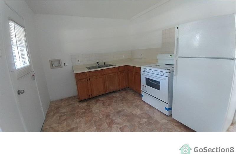 1st image of 426 Dawson Cir