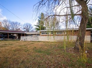 2301 Appletree Ln, Lawrenceville, IL 62439