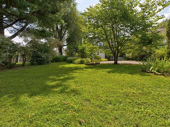 5th image of 1447 Cypress St