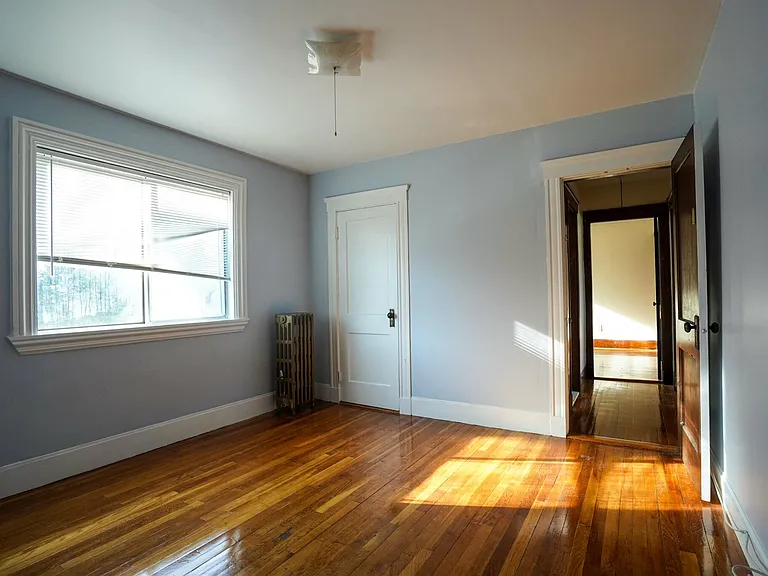 98 Beechcroft St #2 — Photo 9