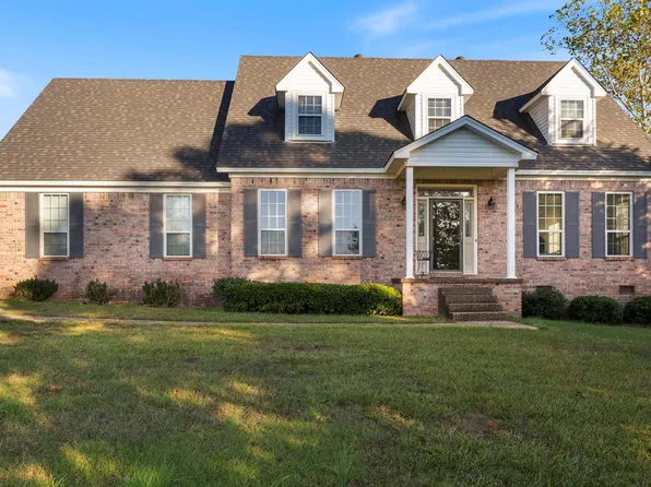 51 Belle Meadow Ln, Little Rock, AR 72210