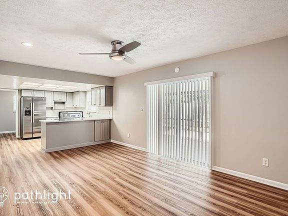 4th image of 3830 Twilight Dr