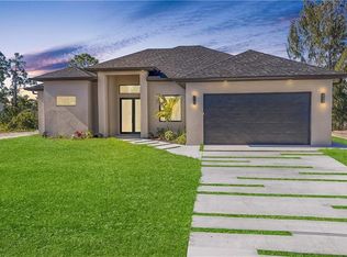 2206 NE 35th Ln, Cape Coral, FL 33909