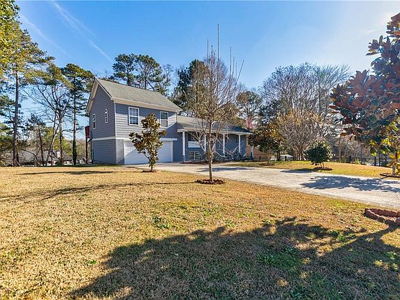 3rd image of 2435 Rolling View Dr SE