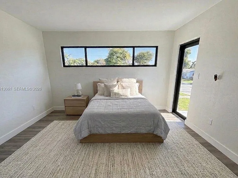 151 SE 6th Ct — Photo 8