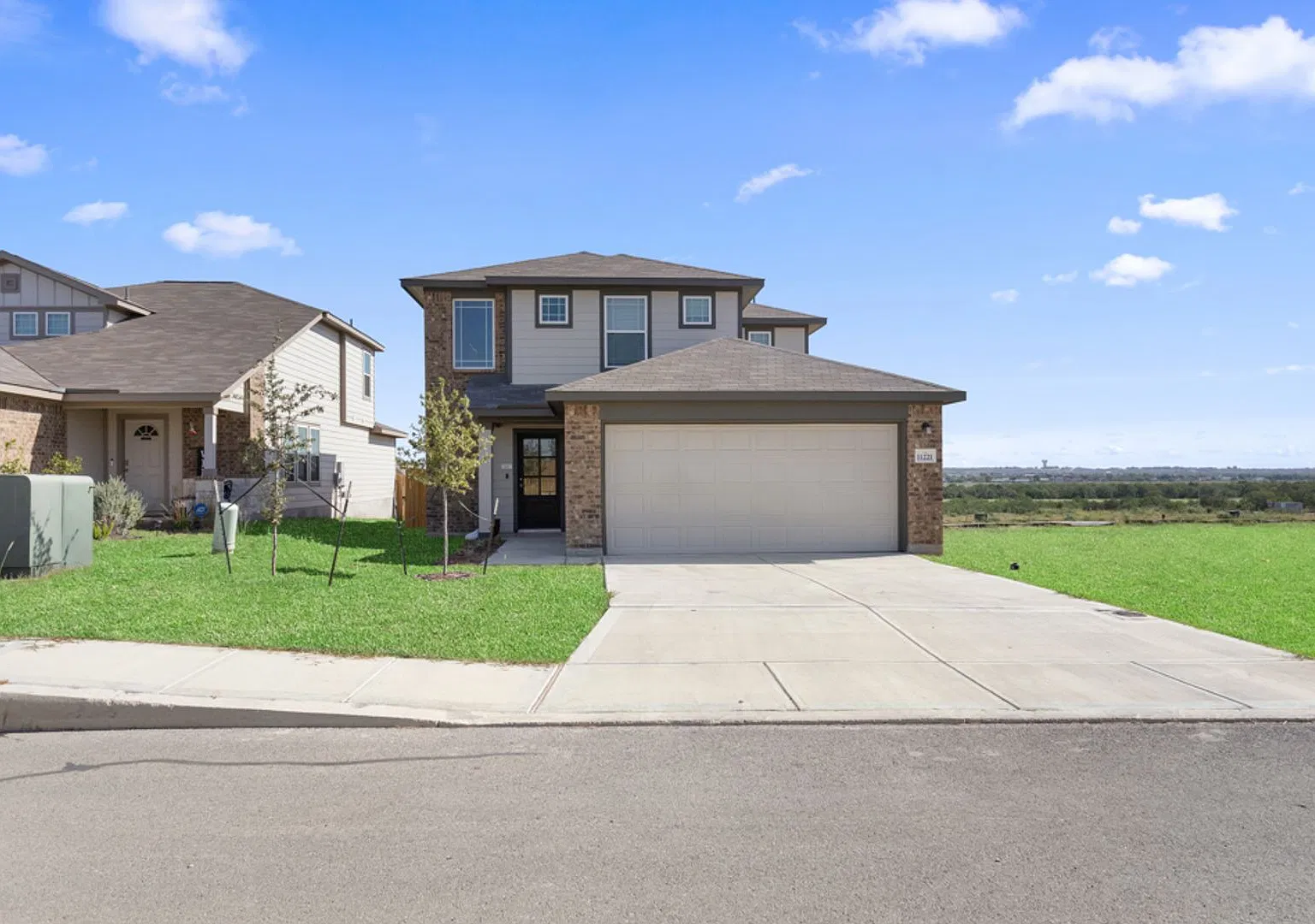 Move-In Special! $250 Off | Converse Home Near Randolph AFB — Photo 1