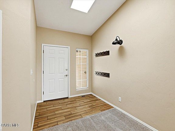 5th image of 1986 Black Hawk Cir