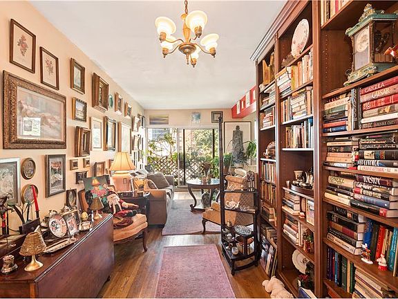 3rd image of 77 Horatio St APT 4B