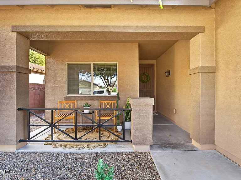 823 W Witt Ave — Photo 15