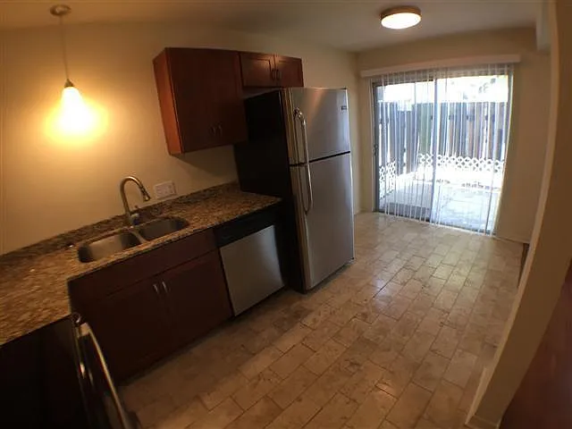 2800 Cole St #104C — Photo 3
