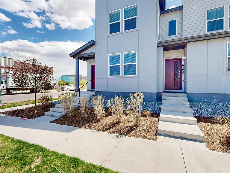 16296 E 47th Pl — Photo 40