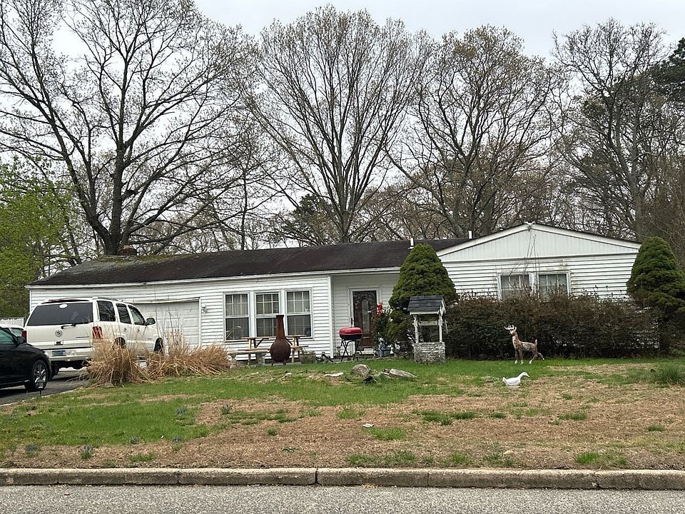 1st image of 12 N Ridge Dr