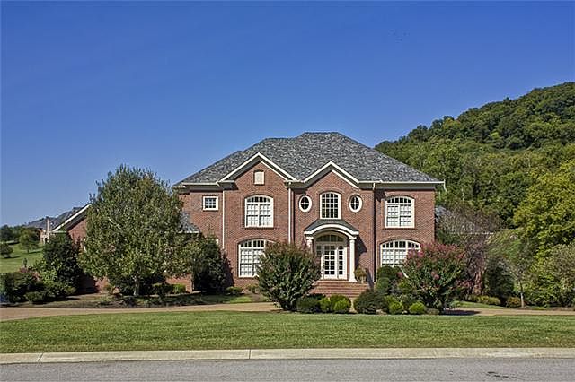 1st image of 368 Lake Valley Dr
