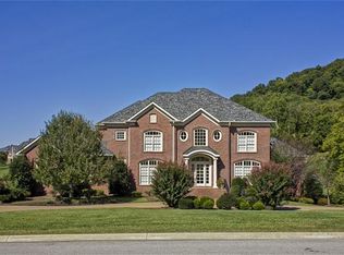 368 Lake Valley Dr, Franklin, TN 37069