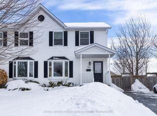 521 Grandtrunk Ave, Kingston, ON K7M 8P6