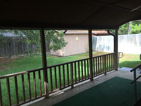 2nd image of 220 Crestwood Dr
