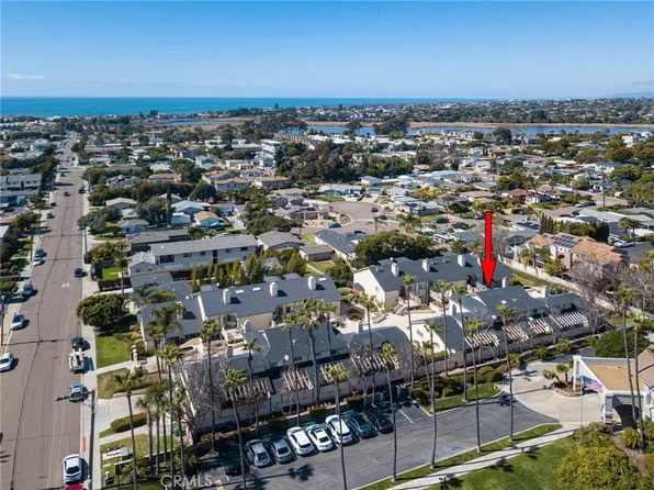 1044 Laguna Dr APT 17, Carlsbad, CA 92008