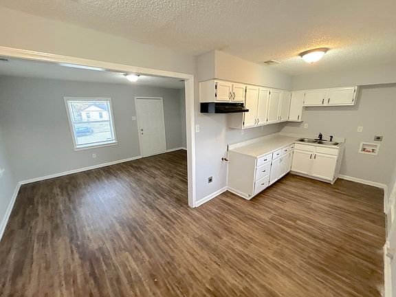 3rd image of 3509 Brantley Rd