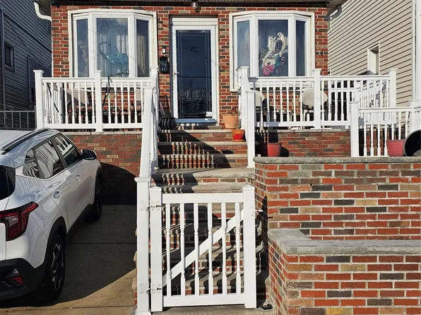 122-25 26 Avenue, College Point, NY 11354