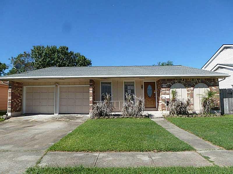 1st image of 810 Sheree Lynn Ct