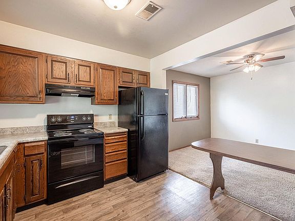 4th image of 1315 S 16th St #2X2