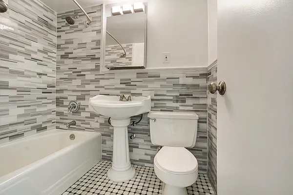 Rented by Compass | media 2