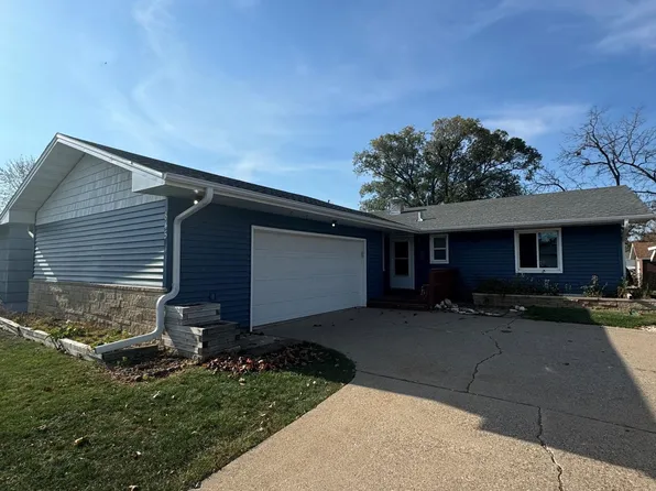845 38th Ave, Winona, MN 55987