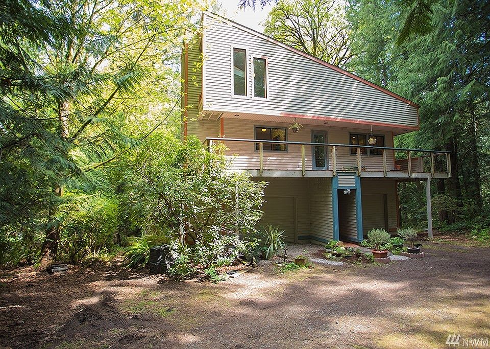 1st image of 4556 NE Wildlife Ct
