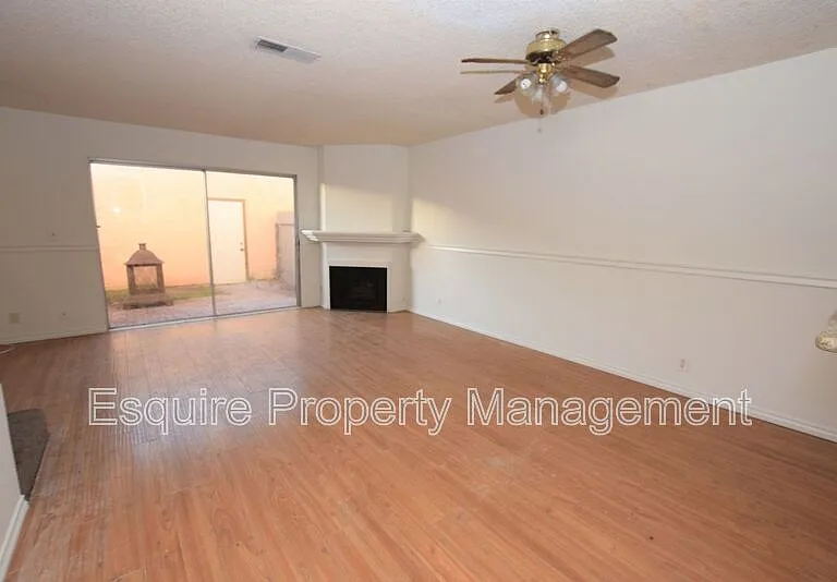 3163 Kelp Ln — Photo 2
